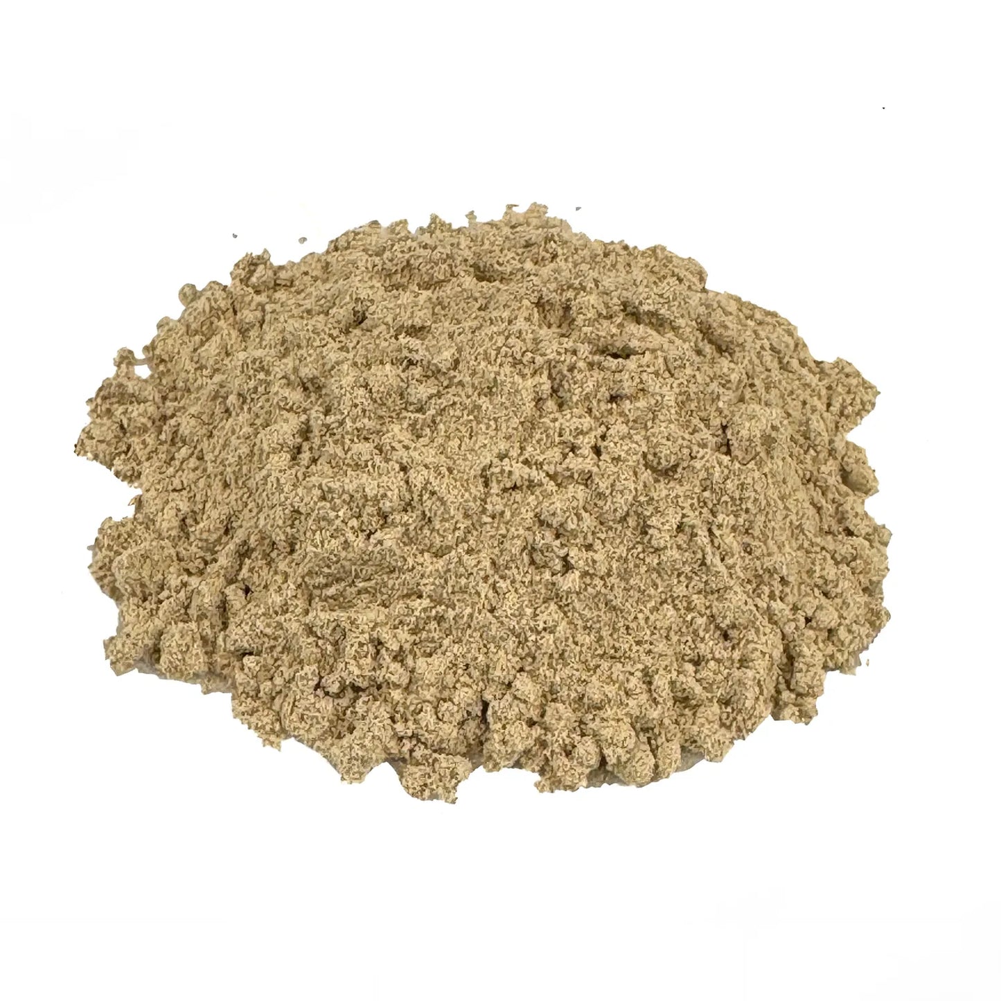 Ein kleiner Haufen Bio Kardamom mit Schale gemahlen. Der Bio-Kardamom hat einen hellen Oker-Farbton. Es sieht sehr lecker aus.