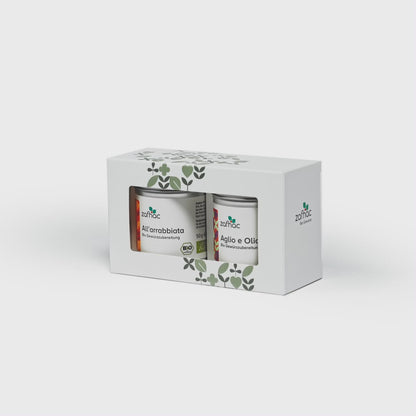 zafhac Pasta-Geschenkset mit den Bio-Gewürzen All’arrabbiata und Aglio e Olio in einer Geschenkverpackung.